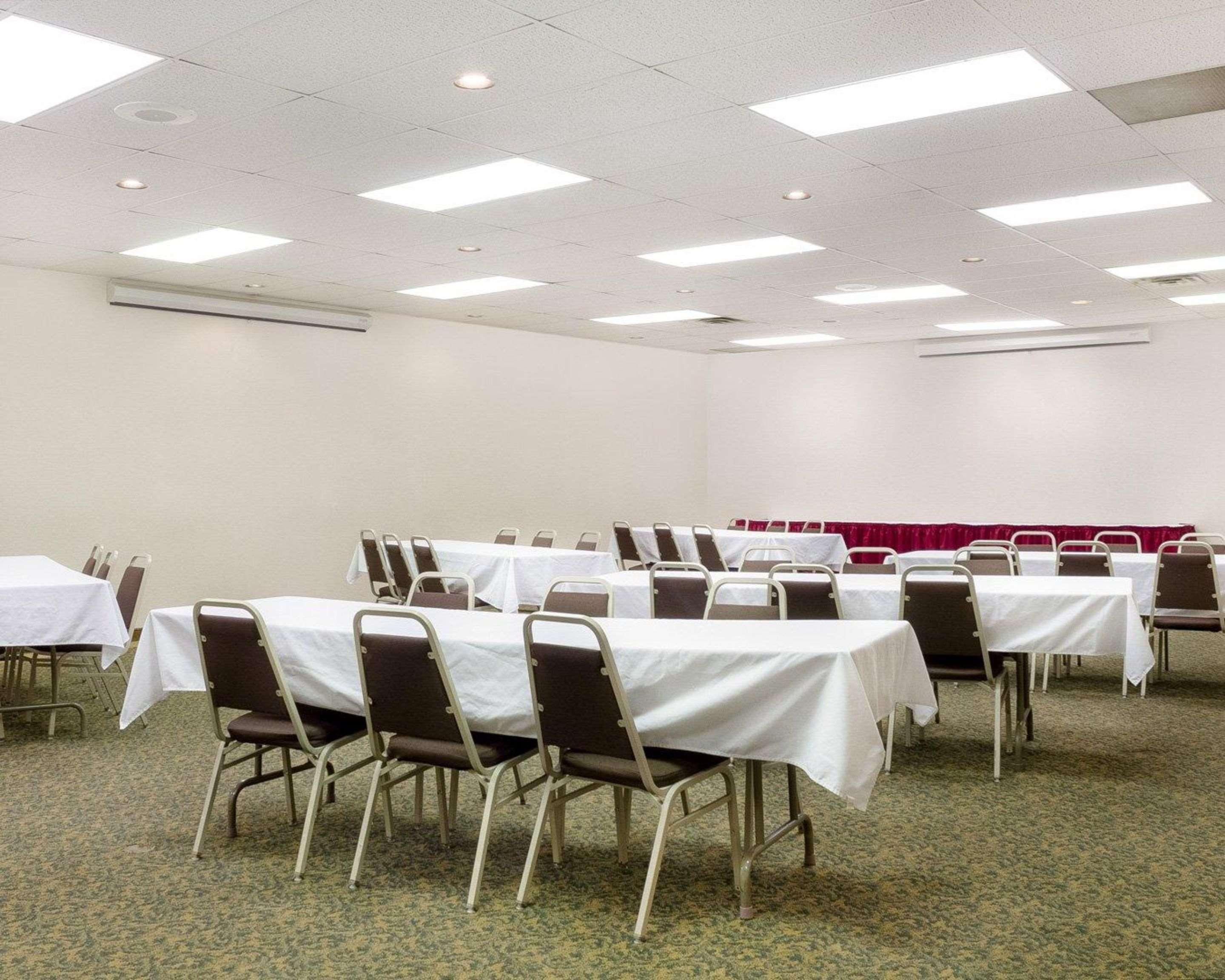 Quality Inn Bismarck I-94 Zewnętrze zdjęcie