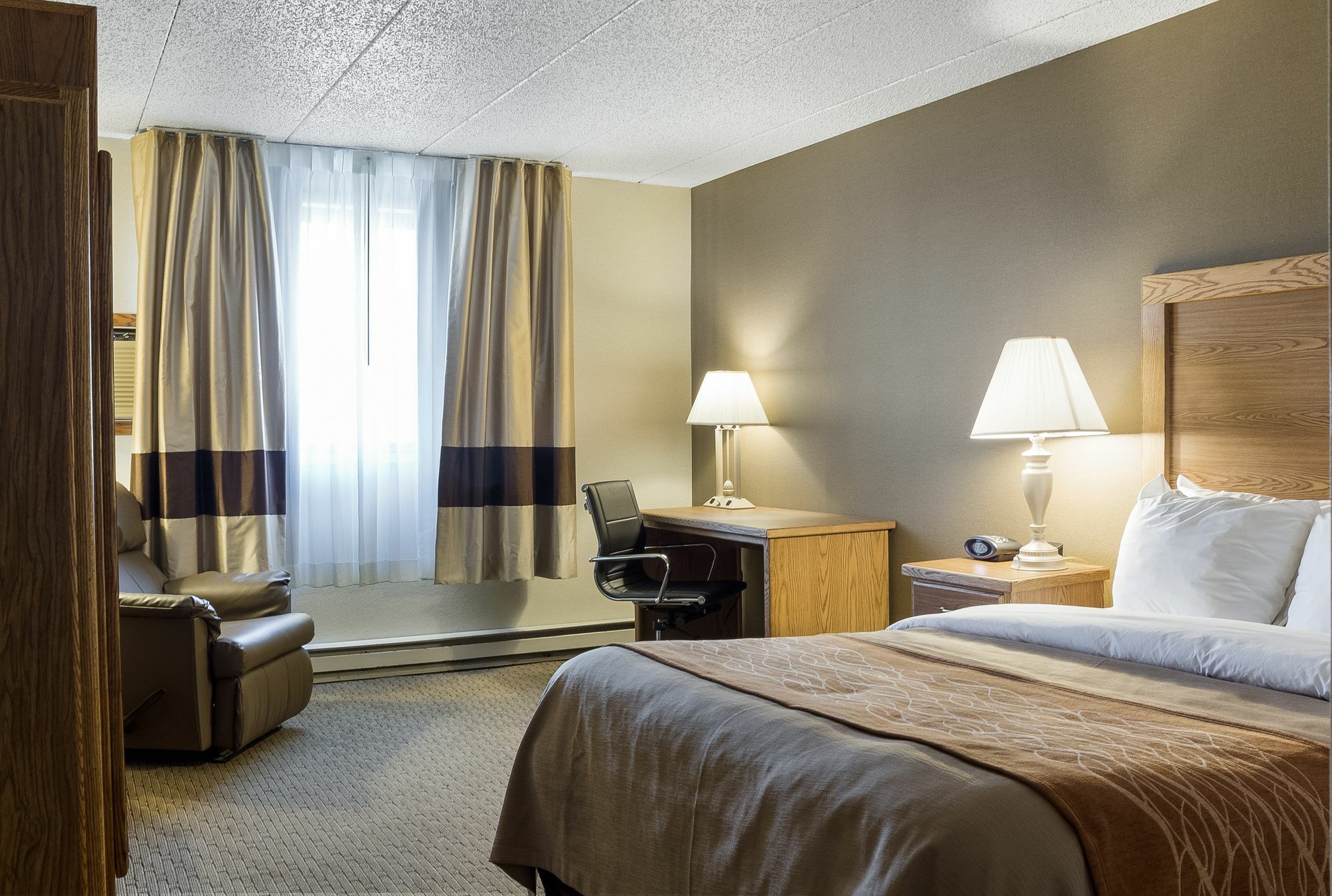 Quality Inn Bismarck I-94 Zewnętrze zdjęcie